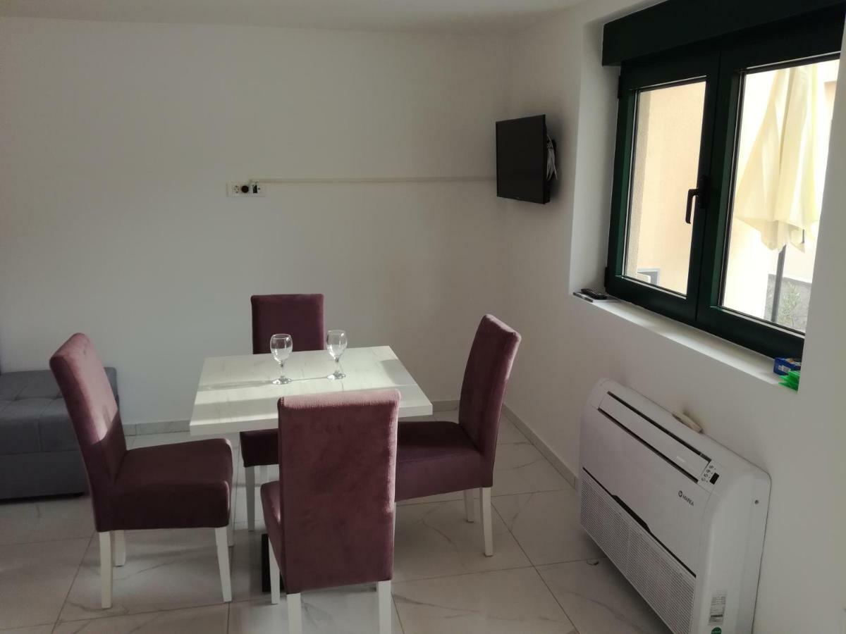 Apartamento Olea Tivat Exterior foto